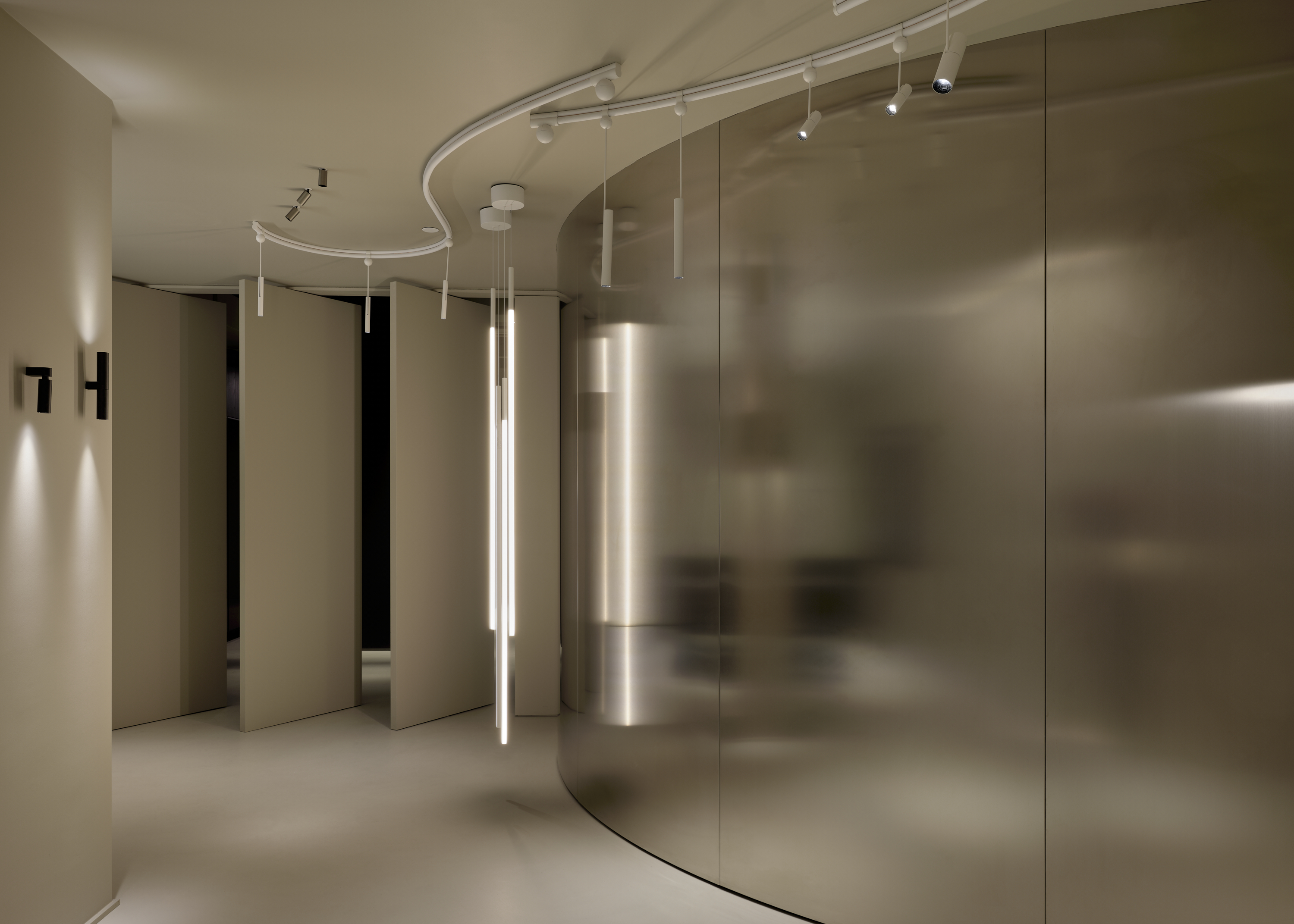 22_Design Holding Flagship Store_Second Floor