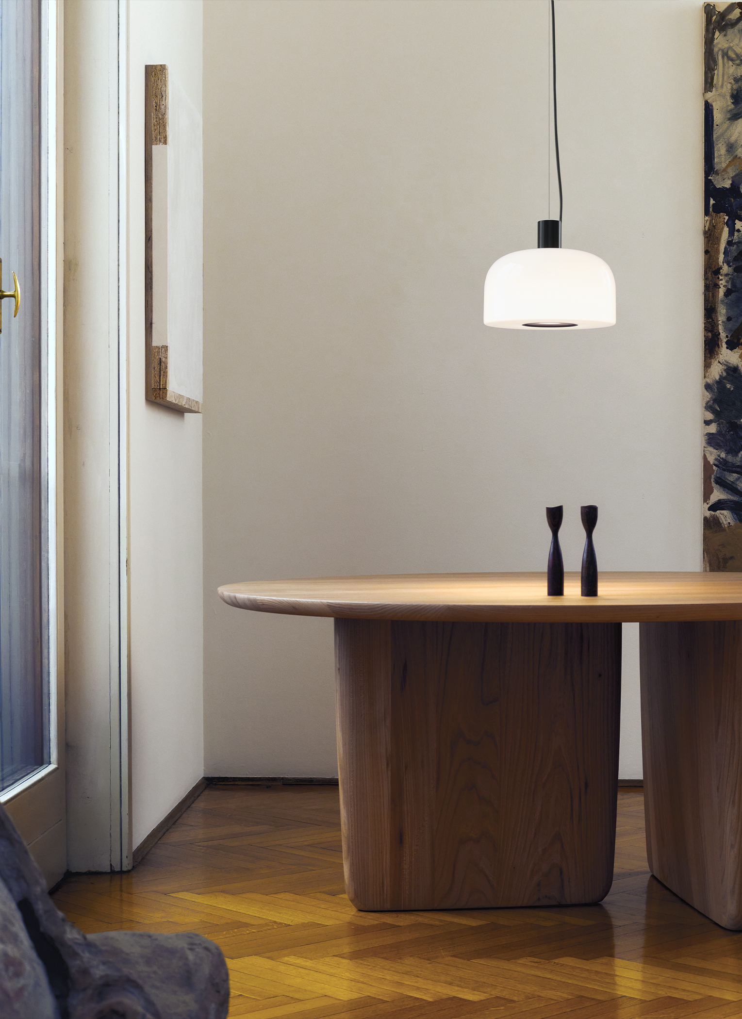 FLOS（フロス）BELLHOP matte black 価格改定（2023年10月2日