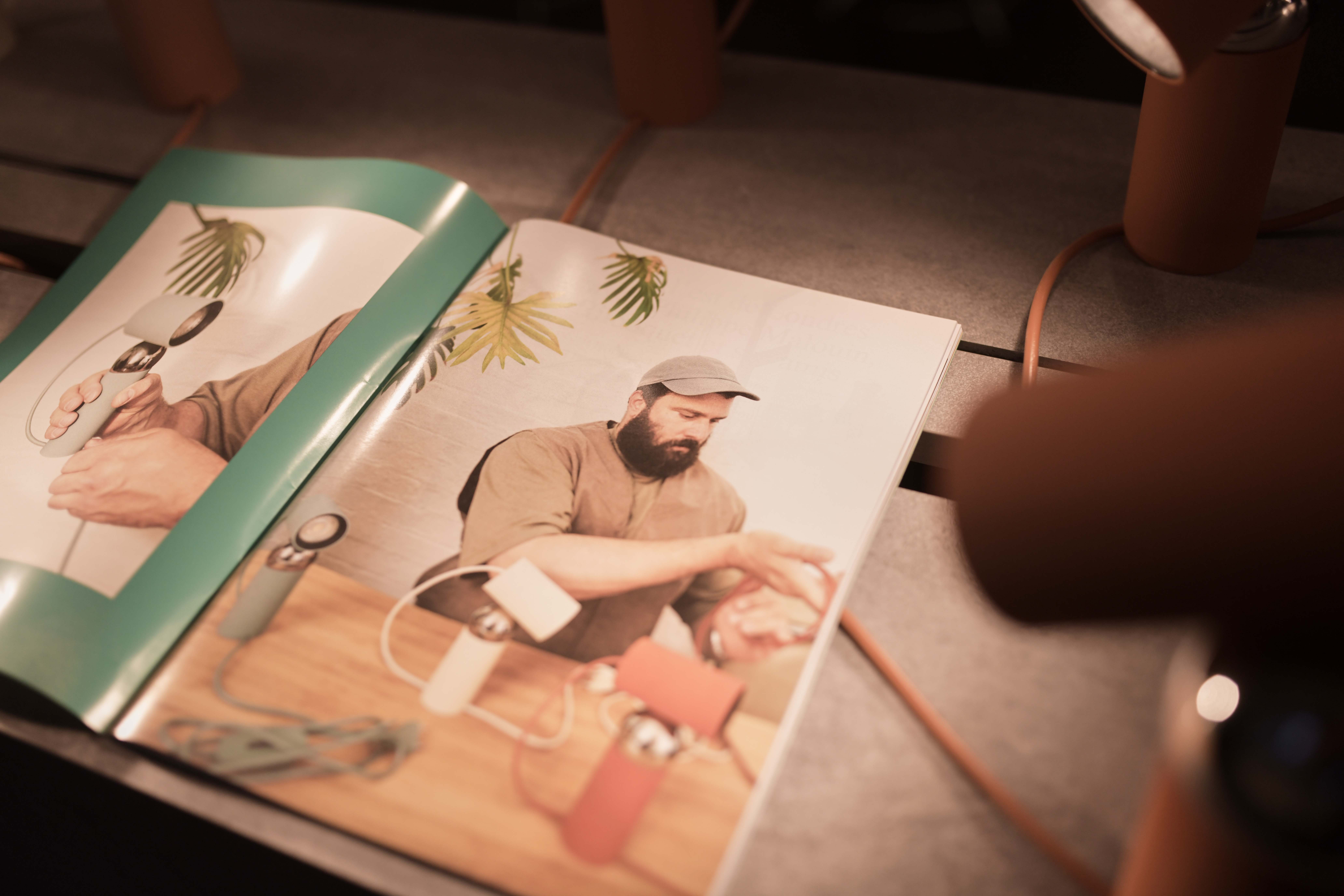 stories-Flos_Hosting_Paris_2024-02