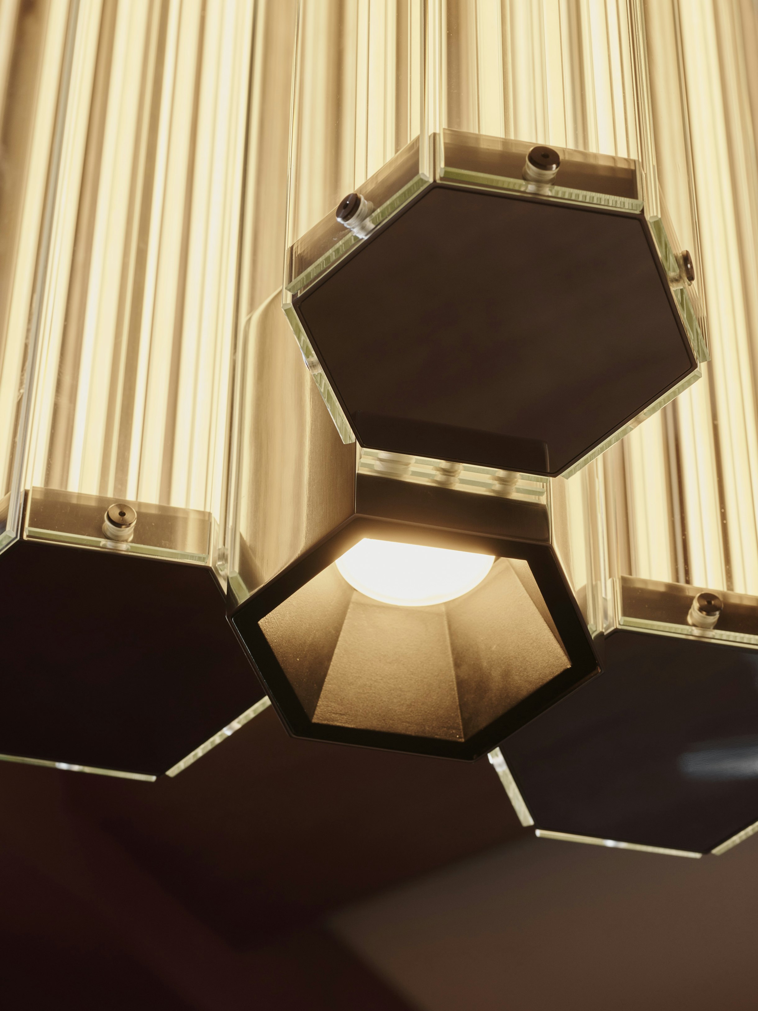 stories-SuperWire-flos-09