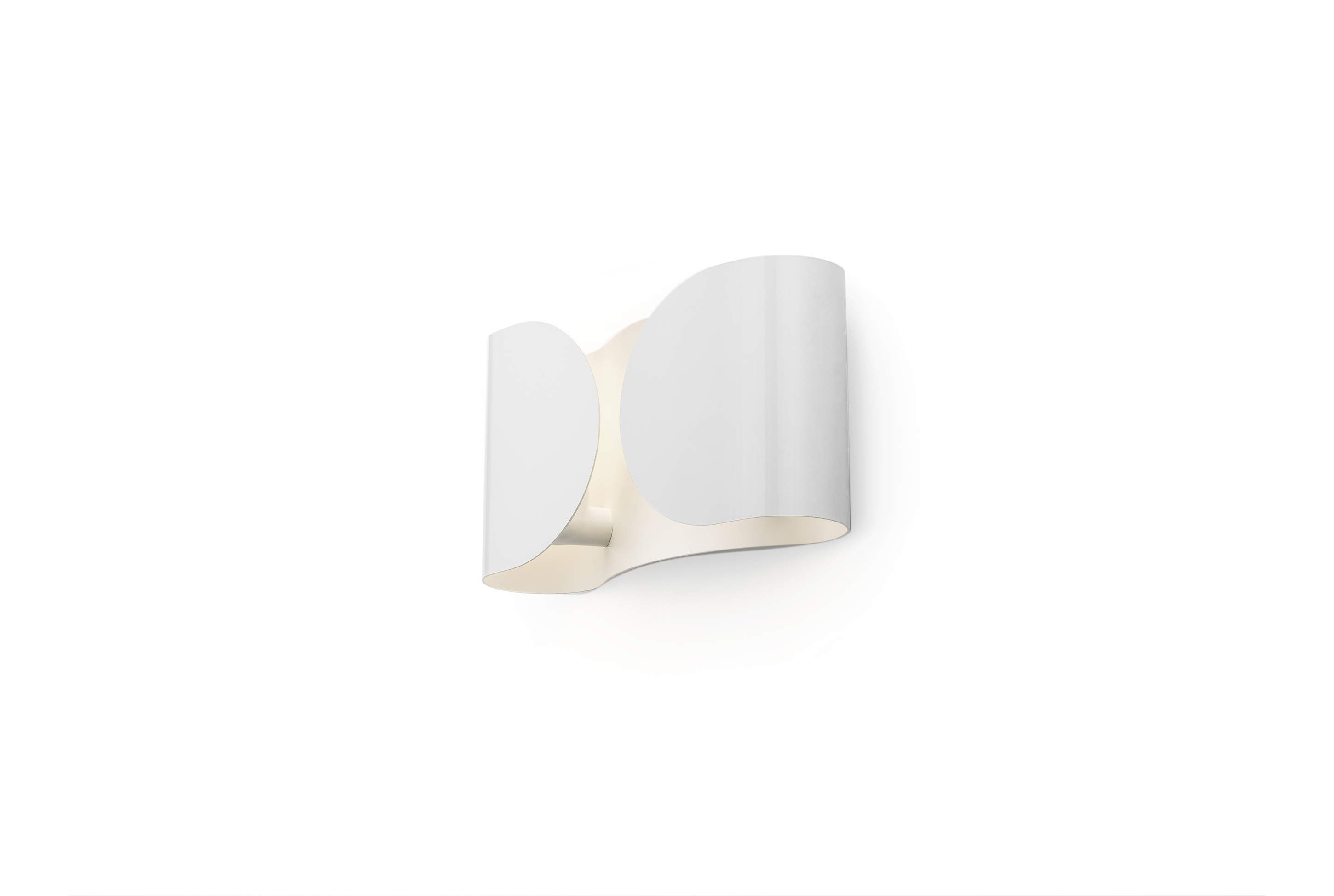 P_Md_E-Foglio_Small-Flos-Decorative-still-life.jpg