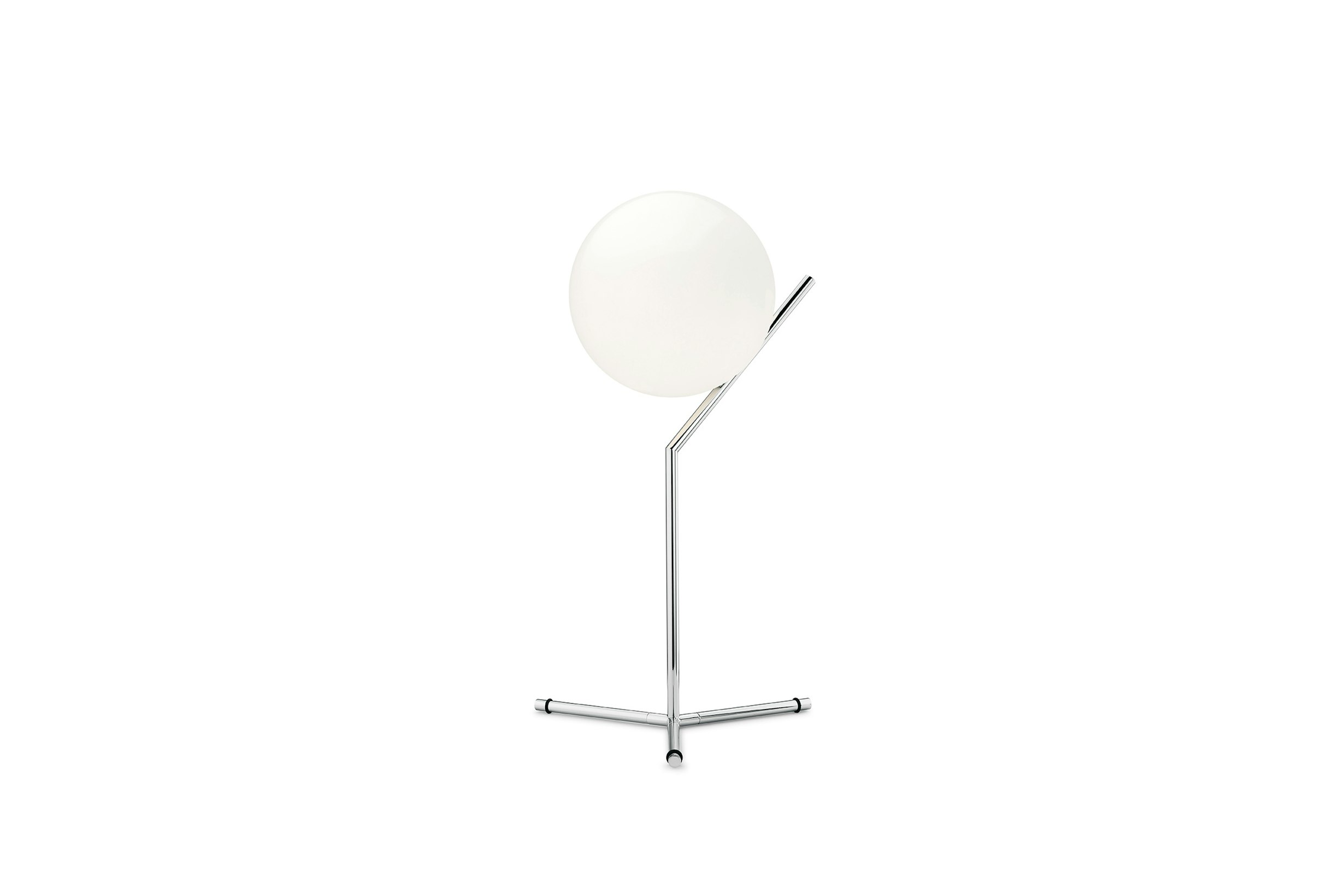 P_Md_E-IC-Lights-Table-Flos-Decorative-still-life.jpg