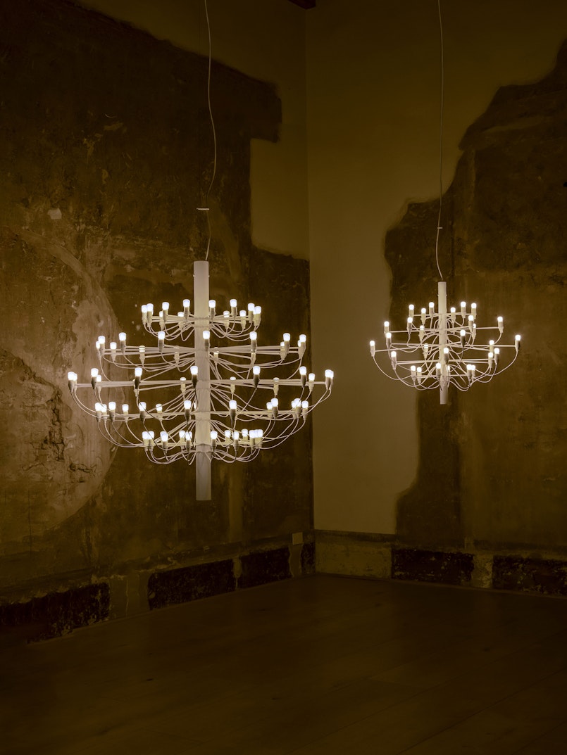 P_Md_F-2097-75-Flos-Decorative-highlight.jpg