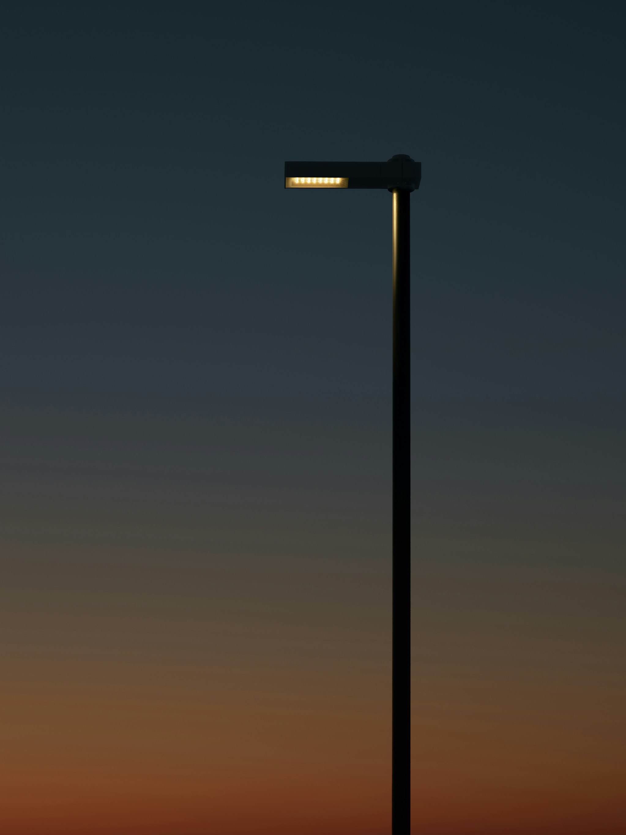 P_Md_F-Dooku-Pole-Flos-Outdoor-highlight.jpg