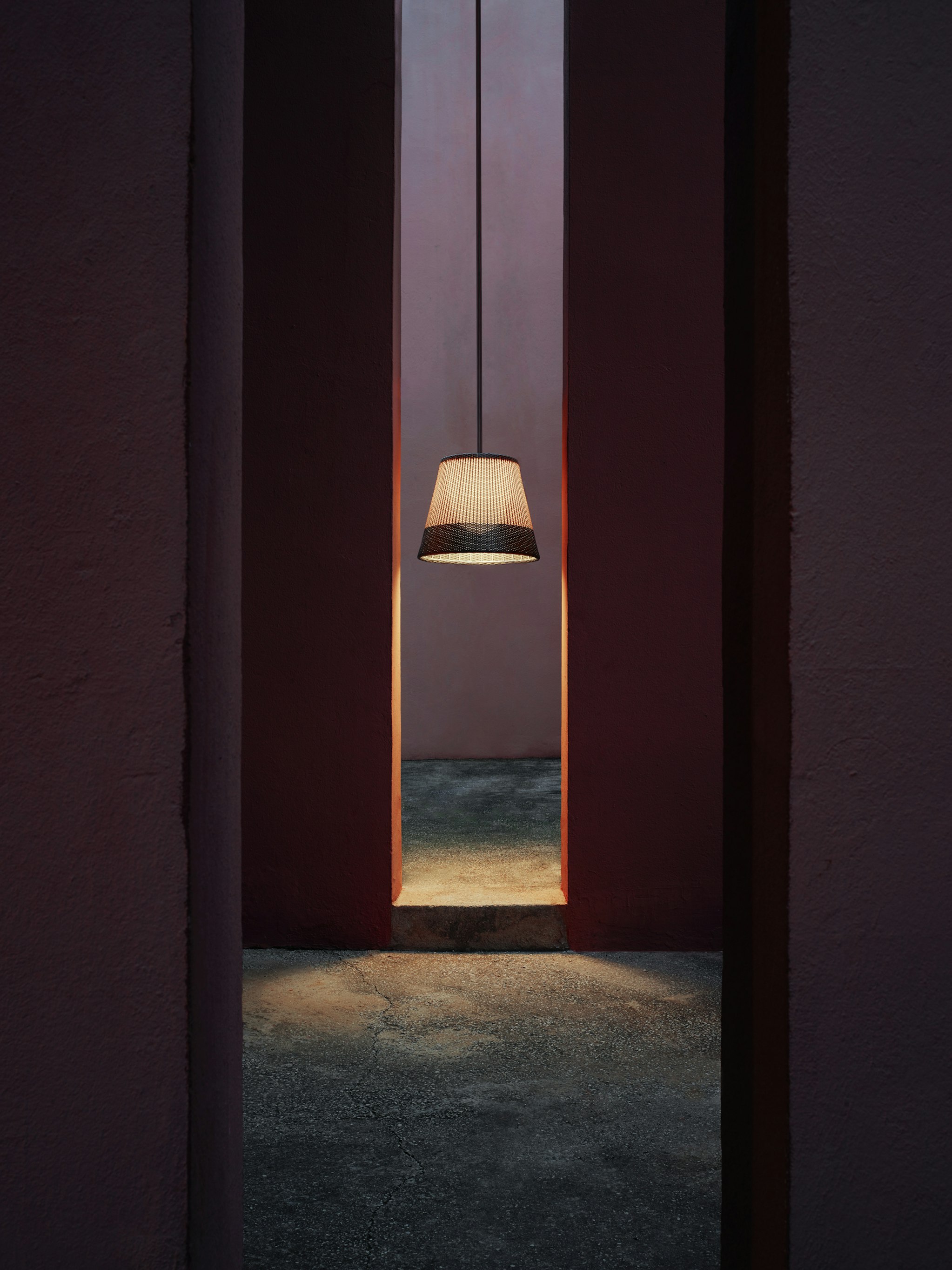 P_Md_F-Romeo-C3-Flos-Outdoor-highlight.jpg