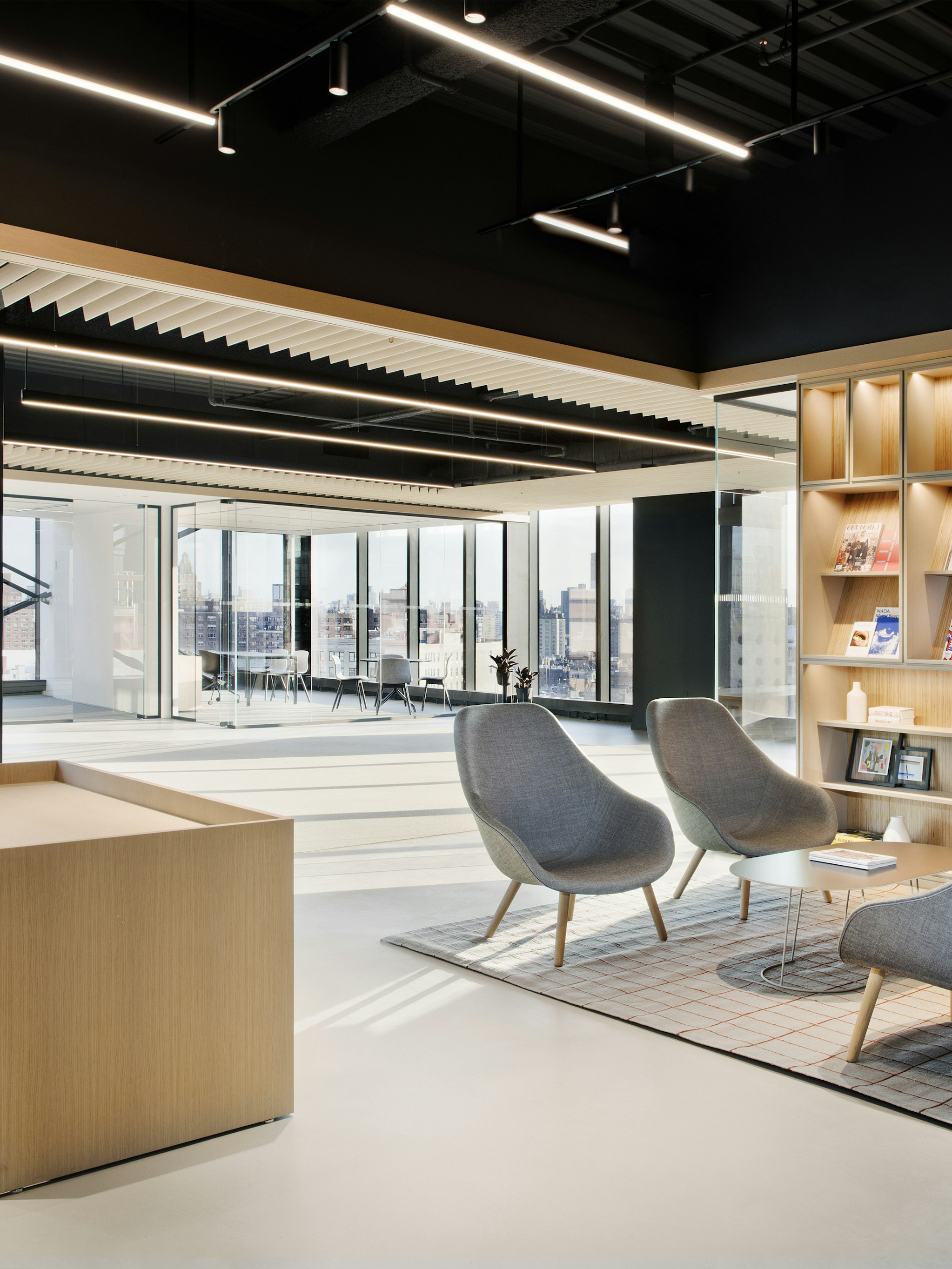 P_Md_F-The-Micro-Running-Magnet-Light-Stripe-Diffused-Flos-Architectural-highlight.jpg