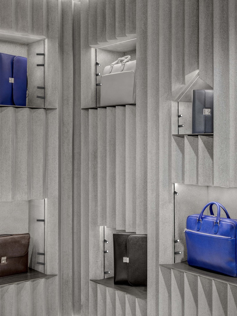 P_Md_F-The-Micro-Running-Magnet-Nano-Spot-Flos-Architectural-highlight.jpg