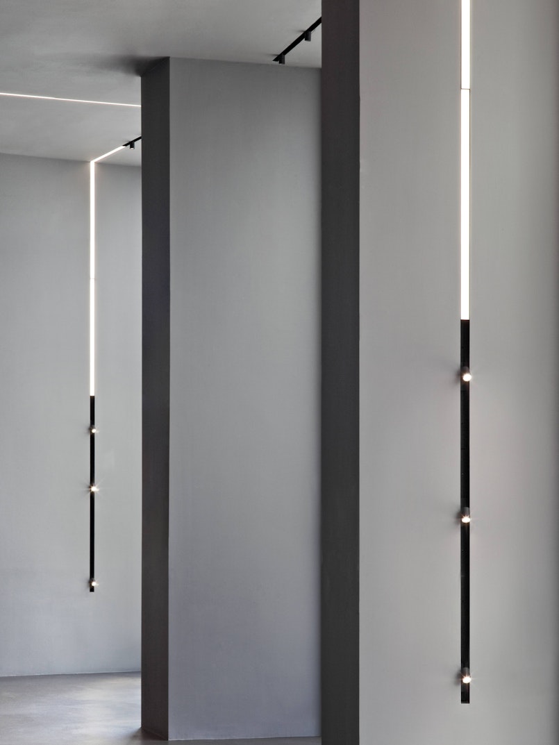 P_Md_F-The-Running-Magnet-Spot-Module-Flos-Architectural-highlight.jpg