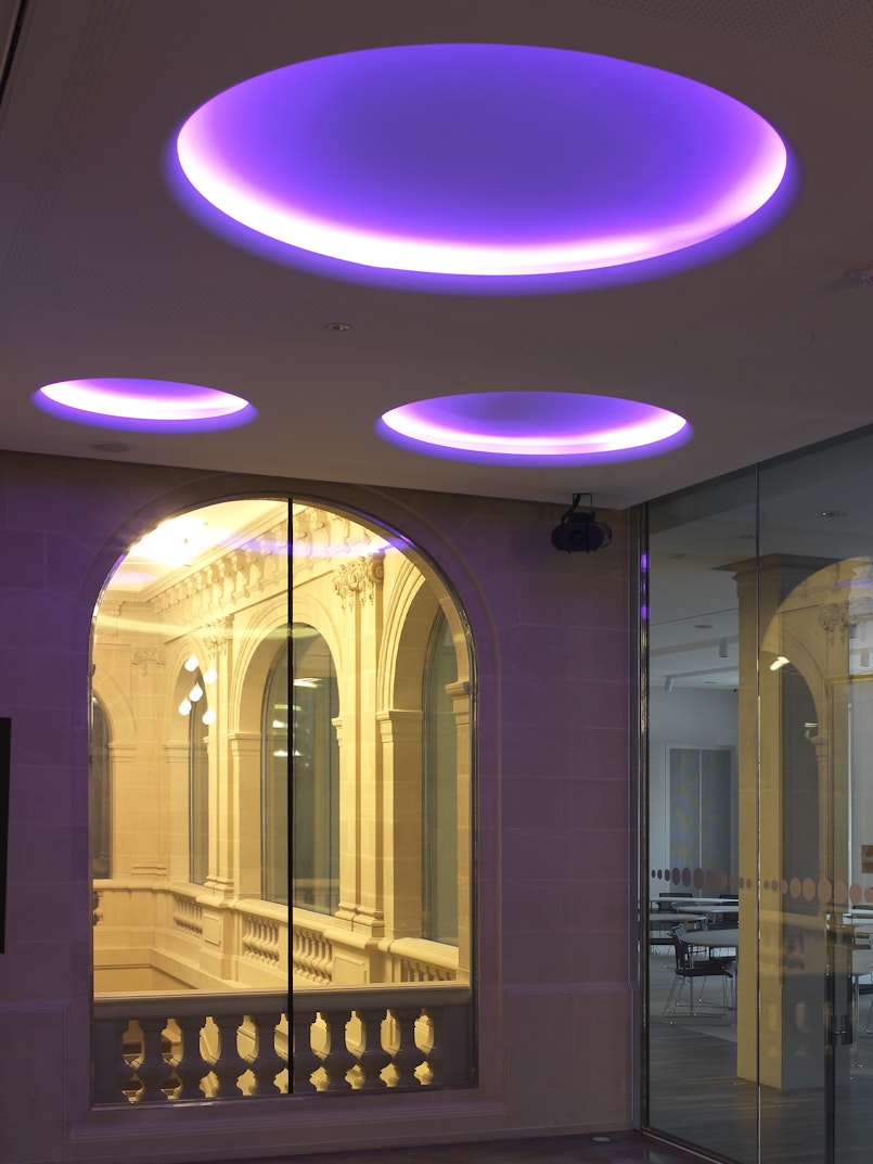 P_Md_F-USO-2200-Cove-Lighting-Flos-SoftArchitecture-highlight.jpg
