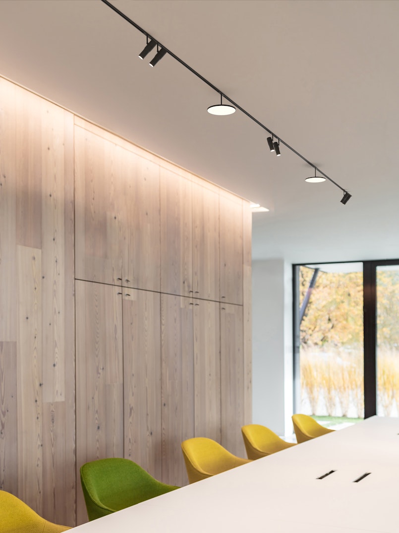 P_Md_F-Zero-Track-Atom-200-Flos-Architectural-highlight.jpg