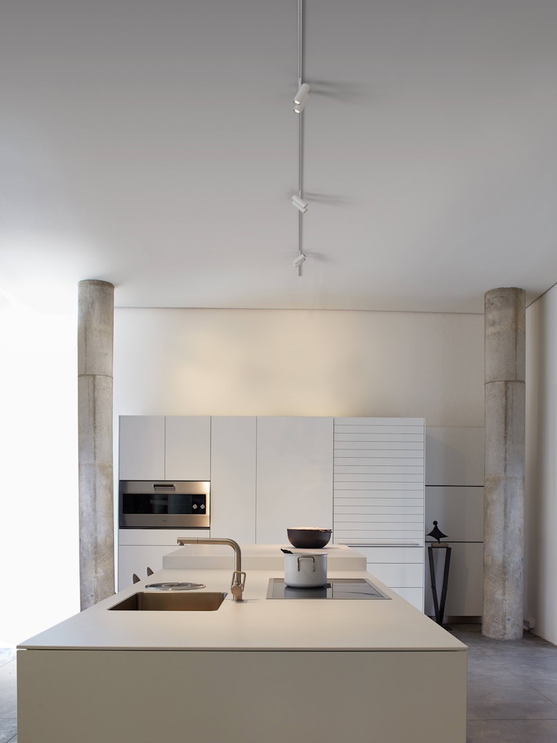 P_Md_F-Zero-Track-Find-Me-1-Flos-Architectural-highlight.jpg