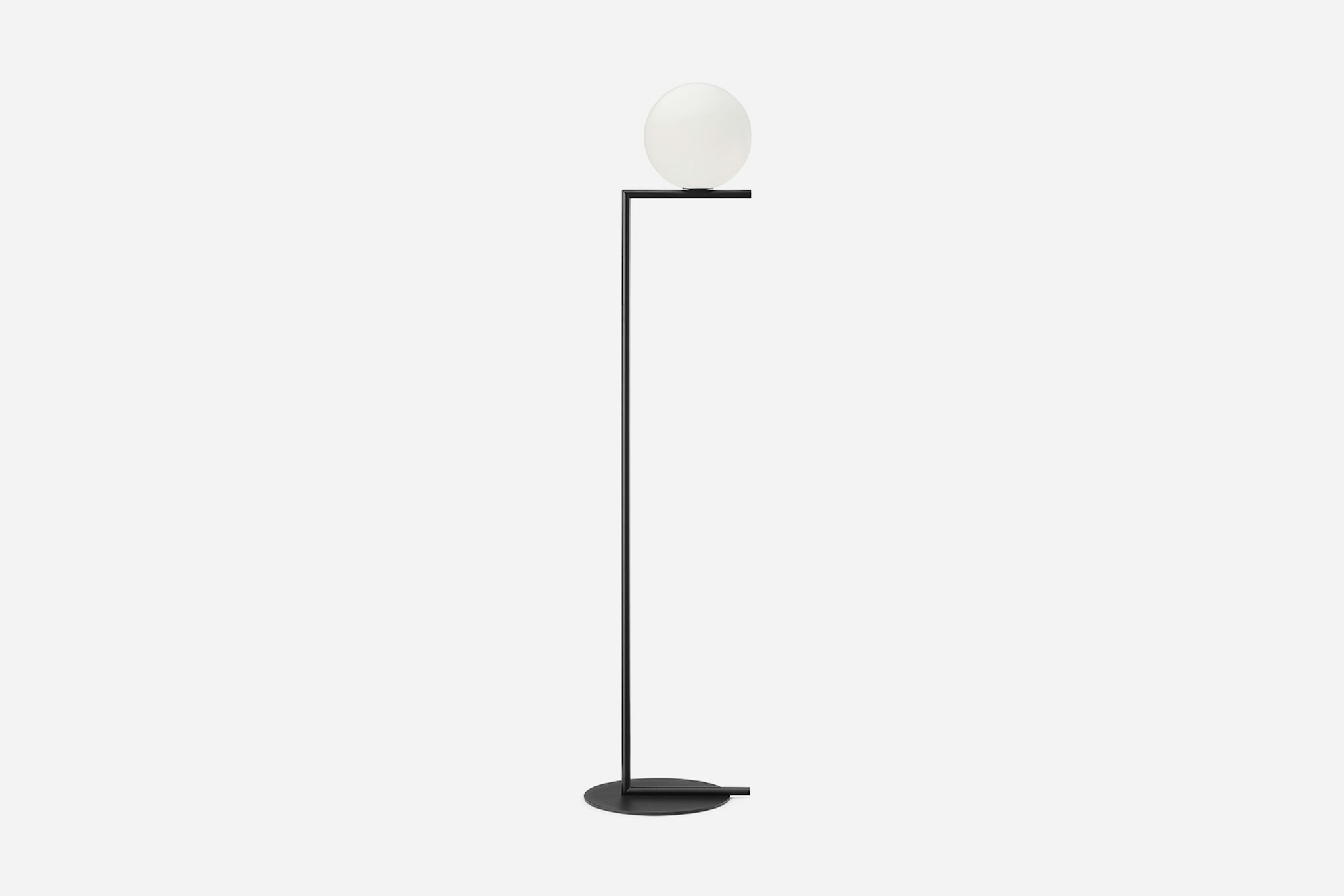 P_Sf_A-IC-Lights-Floor-Flos-Decorative-Thubnail-life_over_grey_III.jpg
