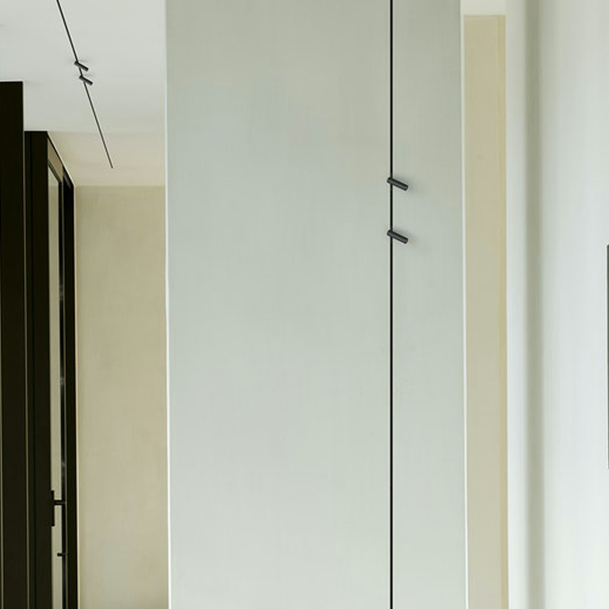 P_Sf_A-The-Micro-Running-Magnet-Flos-Architectural-Thubnail-life_general_I.jpg