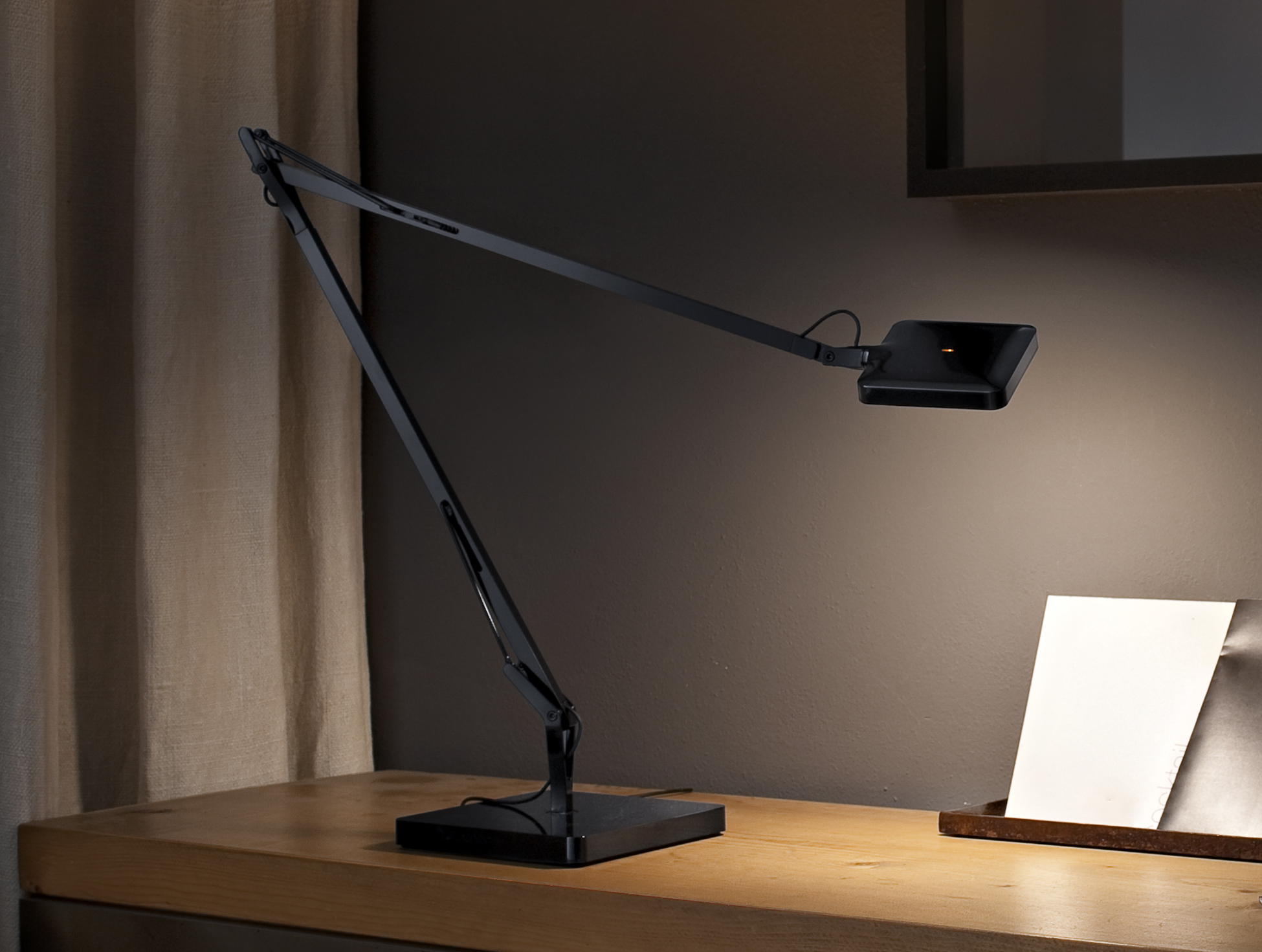 Kelvin decorative Wall/Ceiling lamps | Flos