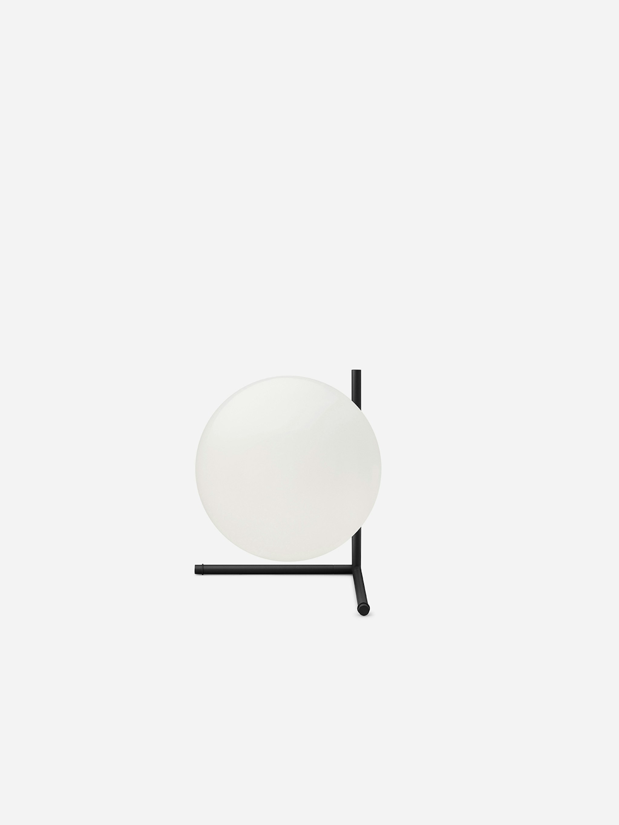 P_Sf_AV-IC-Lights-Table-Flos-Decorative-Thubnail-life_over_grey.jpg