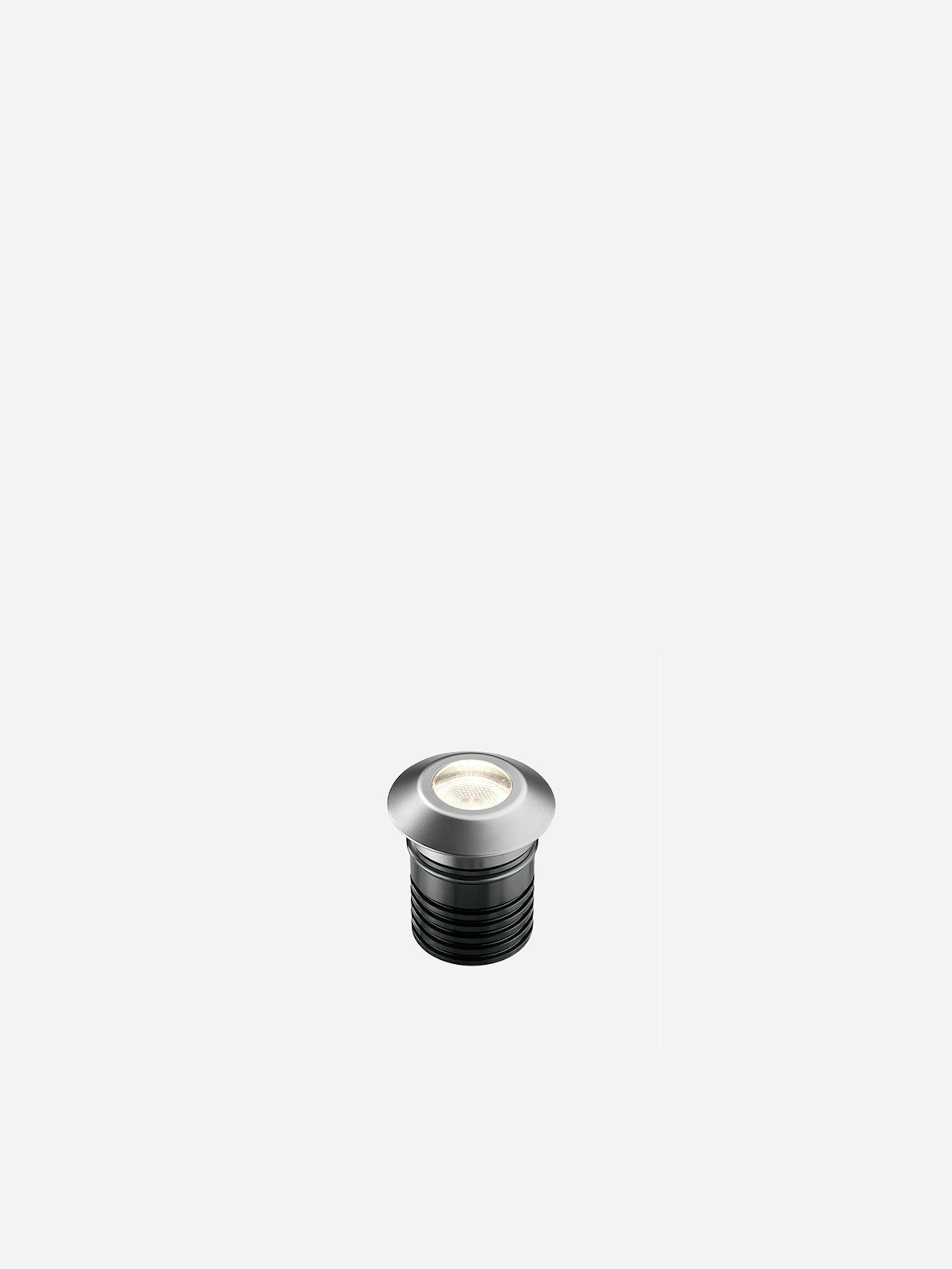 P_Sf_AV-Landlord-Ground-Flos-Outdoor-Thubnail-life_over_grey.jpg