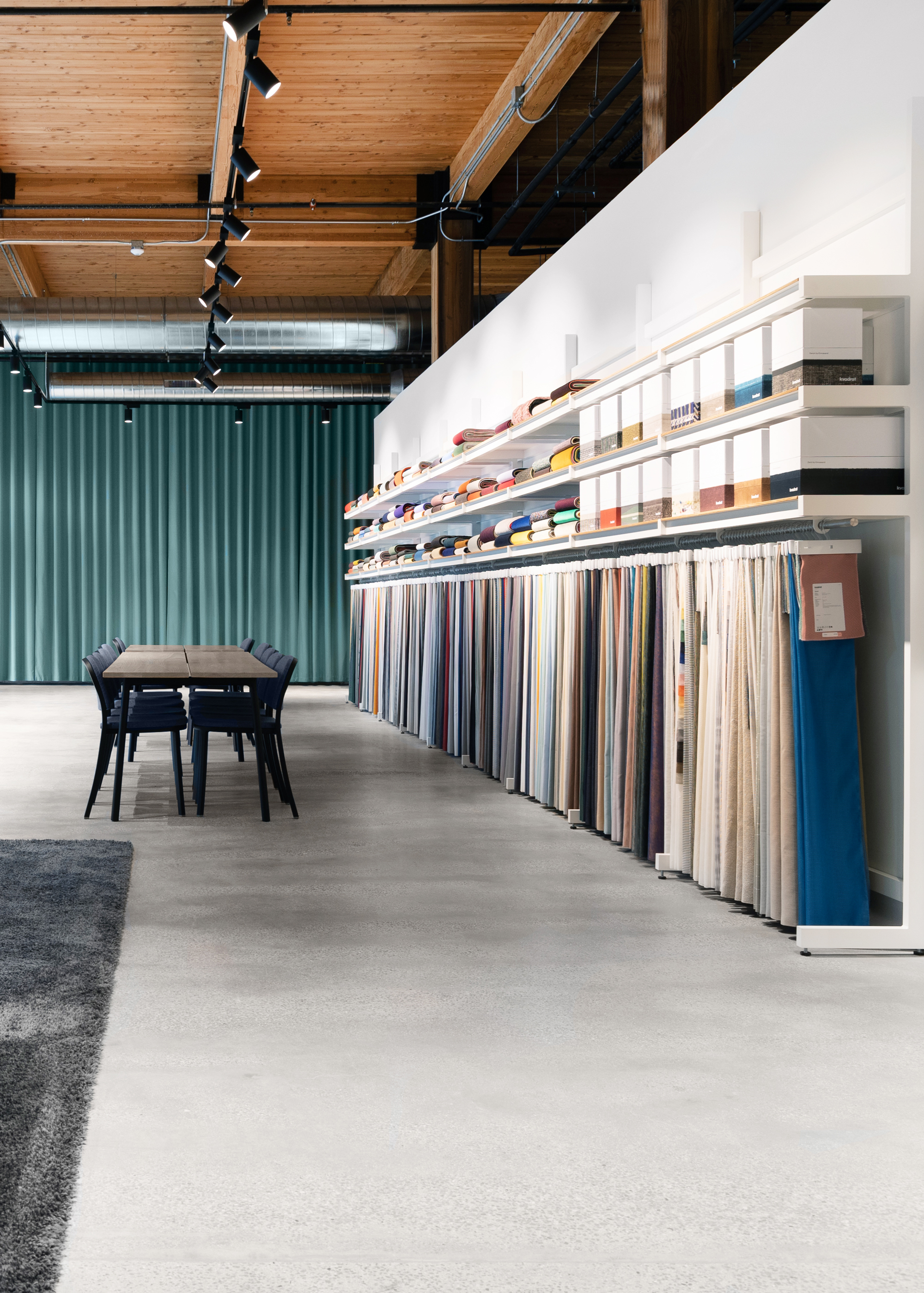 Projects-Flos--Kvadrat_Chicago-07
