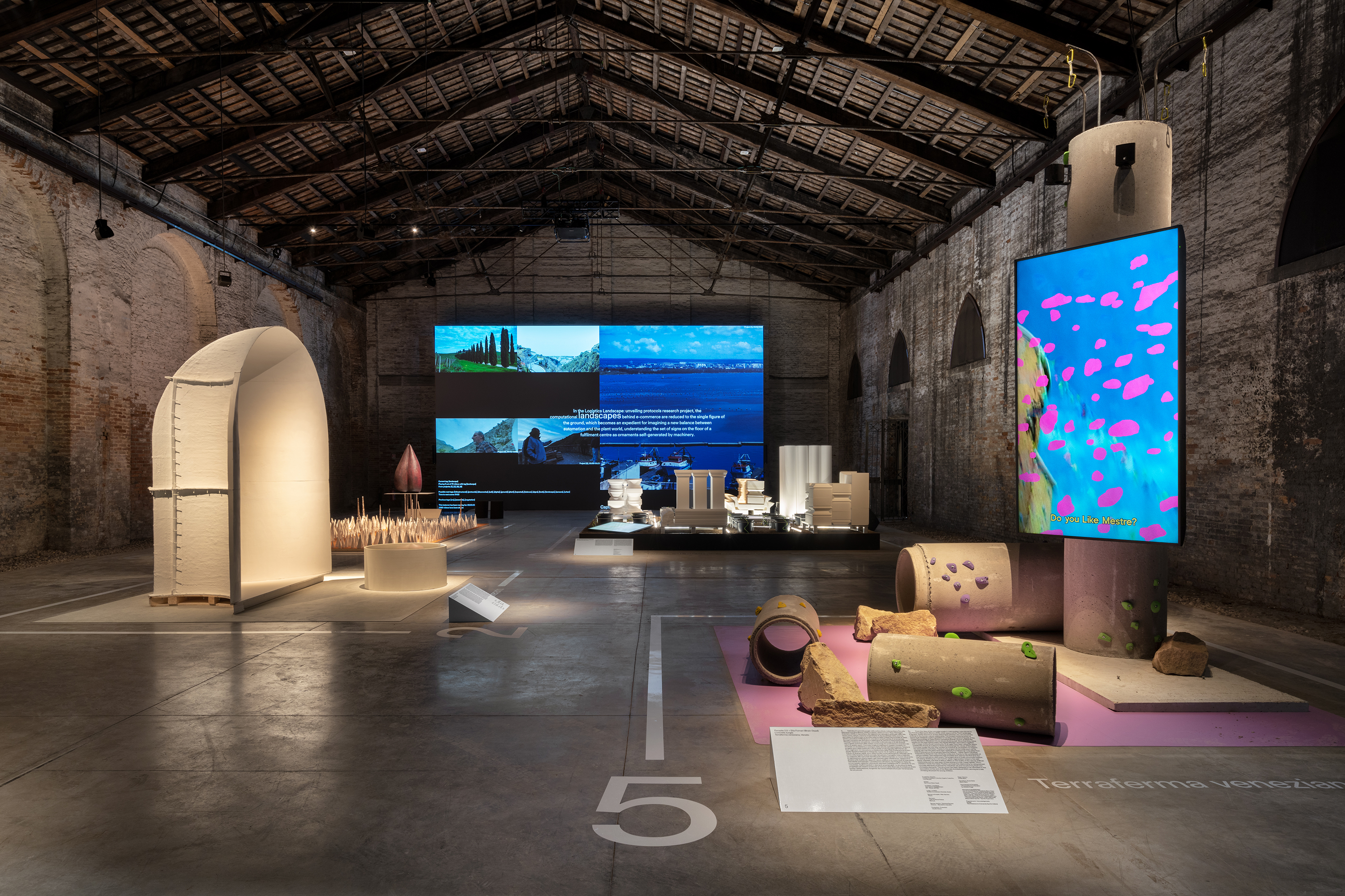 Projects-Flos-Biennale-di-Venezia_13