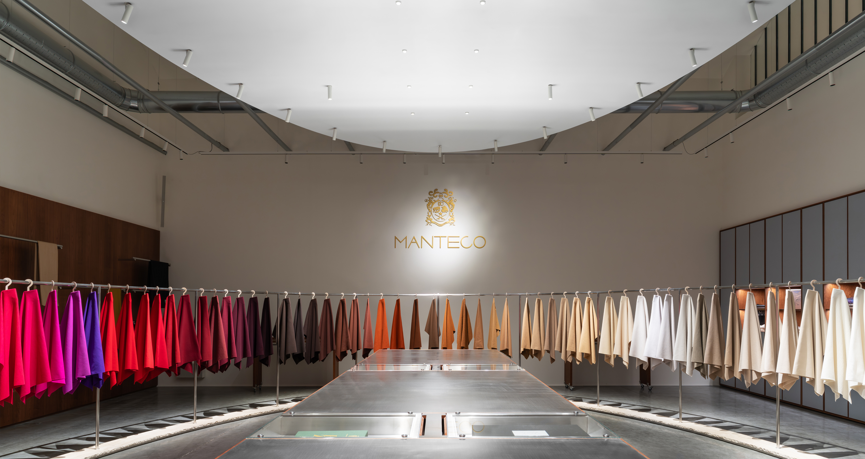 Flos-Find_Me-Trackign_Magnet-PH_Marco Cappelletti-Manteco_Showroom-2026-001
