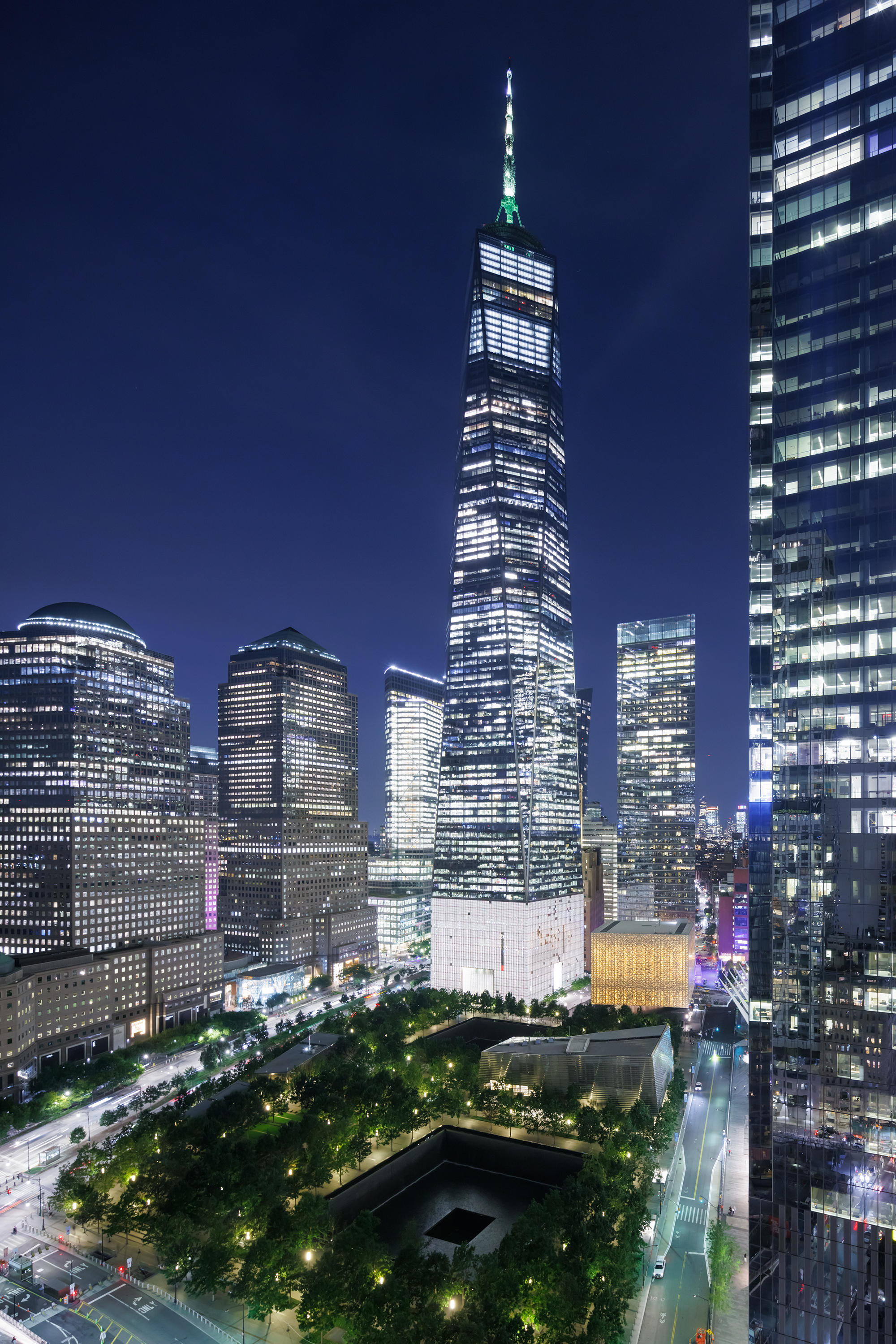 Projects-Flos-Perelman_Center-02