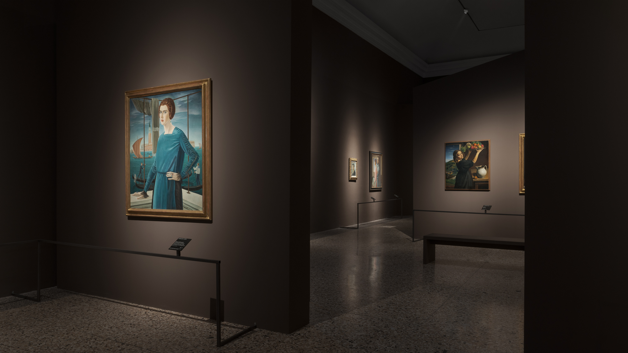 Palazzo Reale - Realismo Magico | Projects | Special | Flos, image size:2440x894