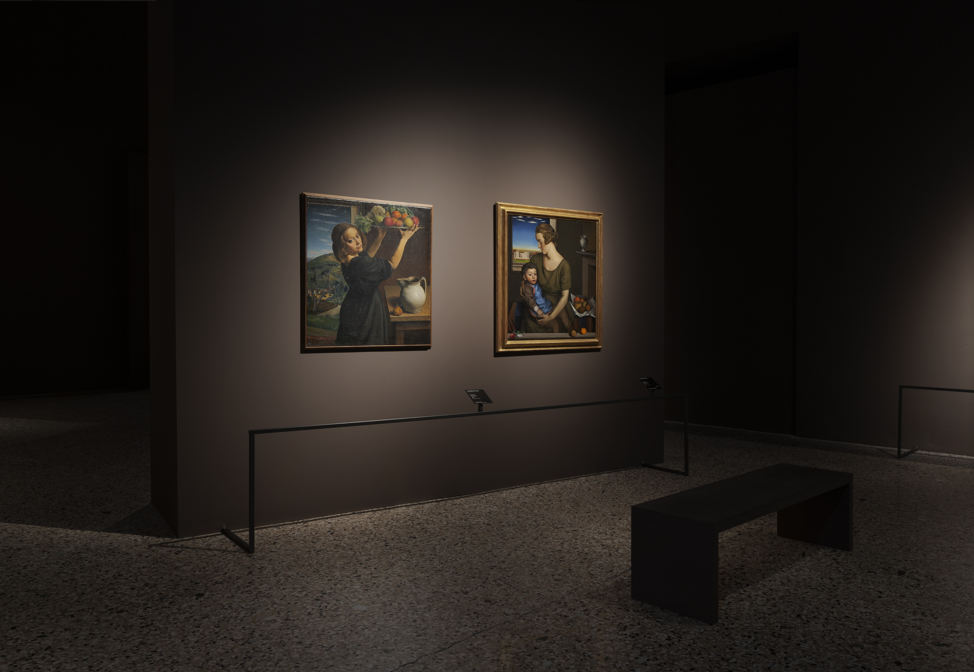 Projects-Flos-Realismo-magico-Milan-flos-05