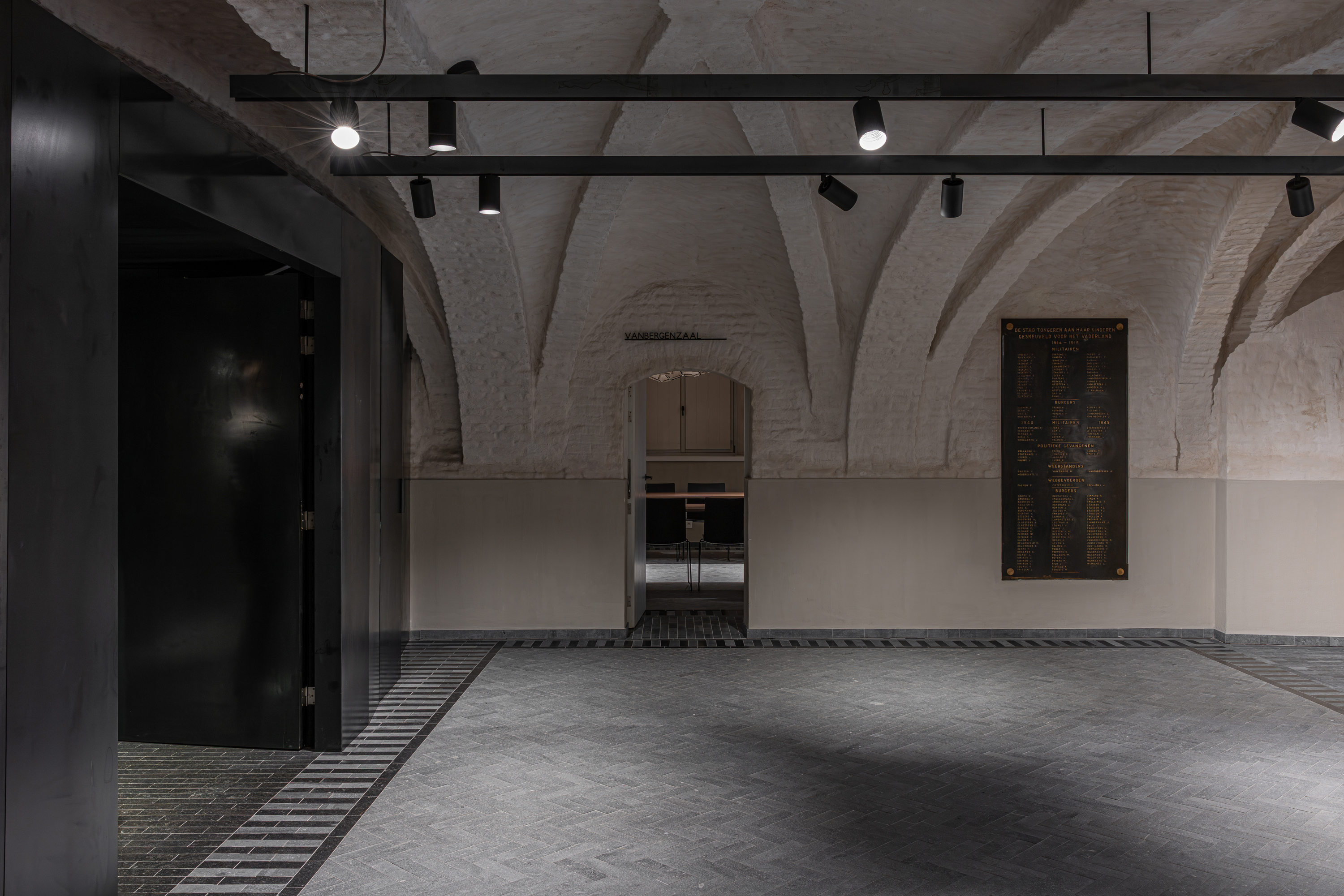 Projects-Flos-Tongeren_City_Hall-2026-016