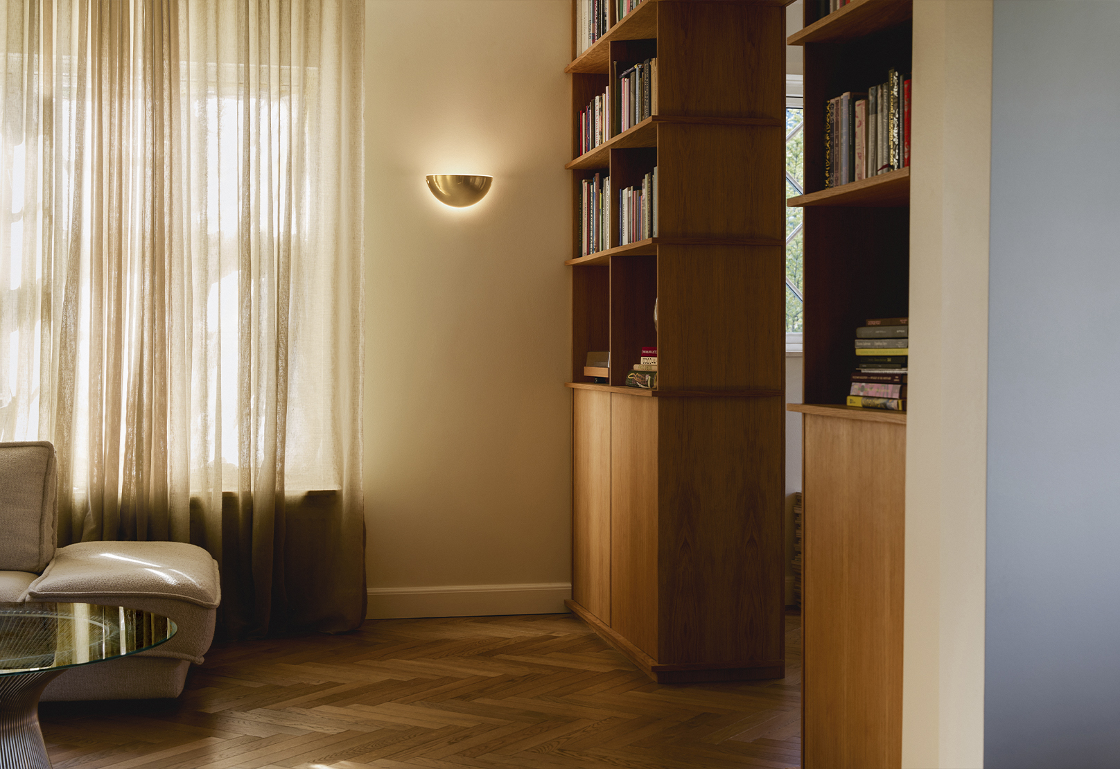 Quarto_Small-flos-R-03.jpg