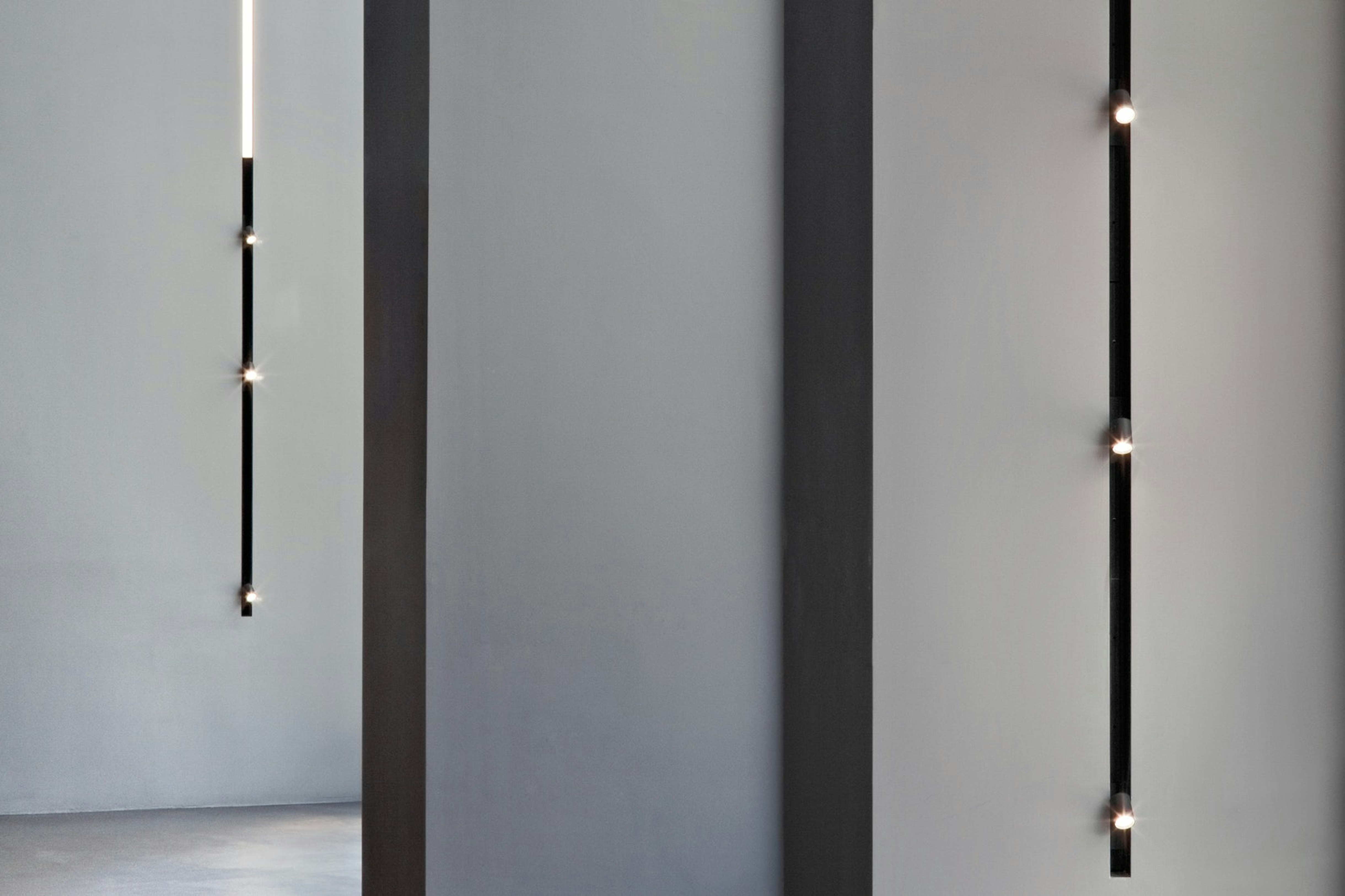 The-running-magnet-flos-architectural-R-02.jpg