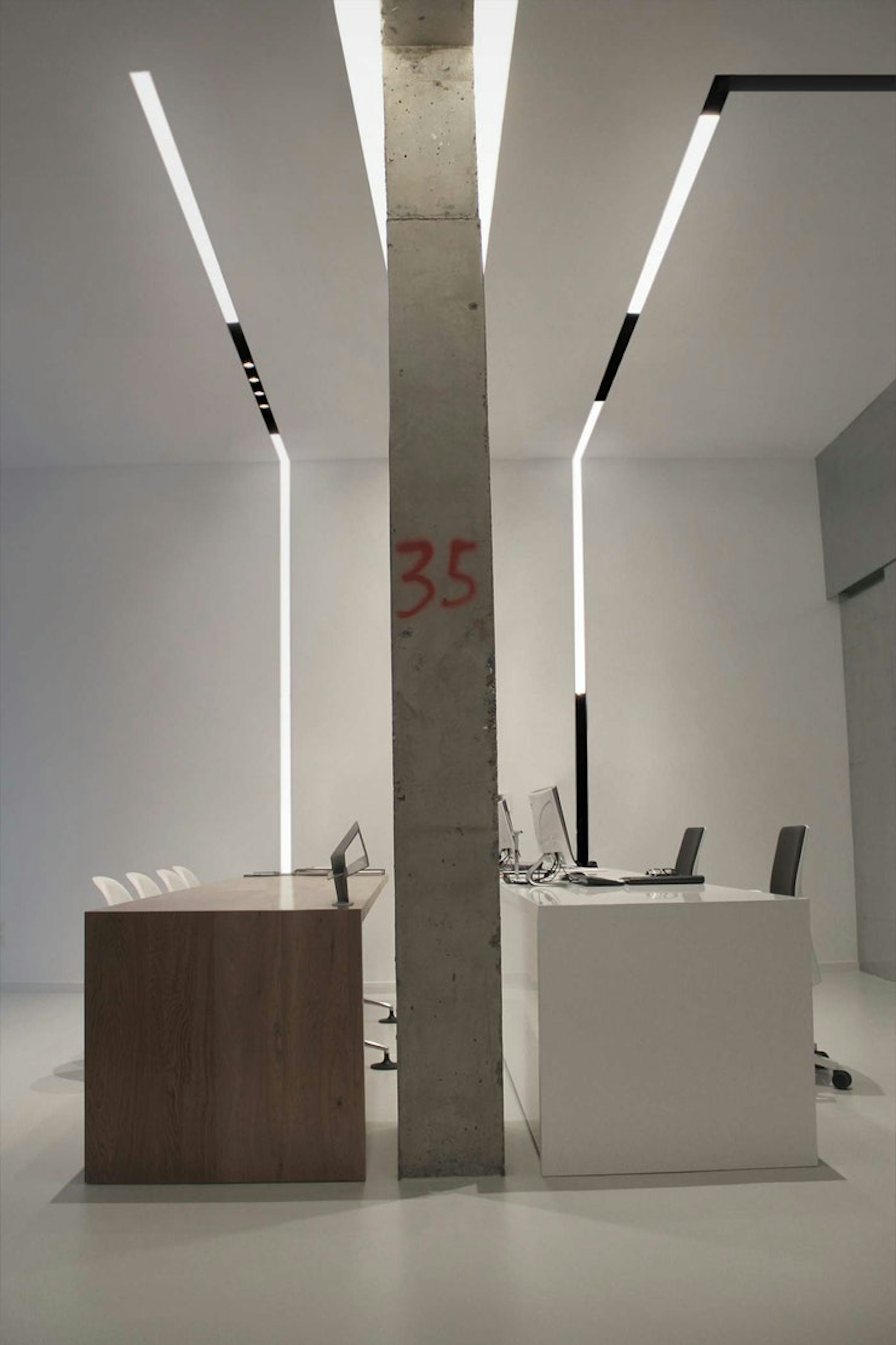 The-running-magnet-flos-architectural-R-05.jpg