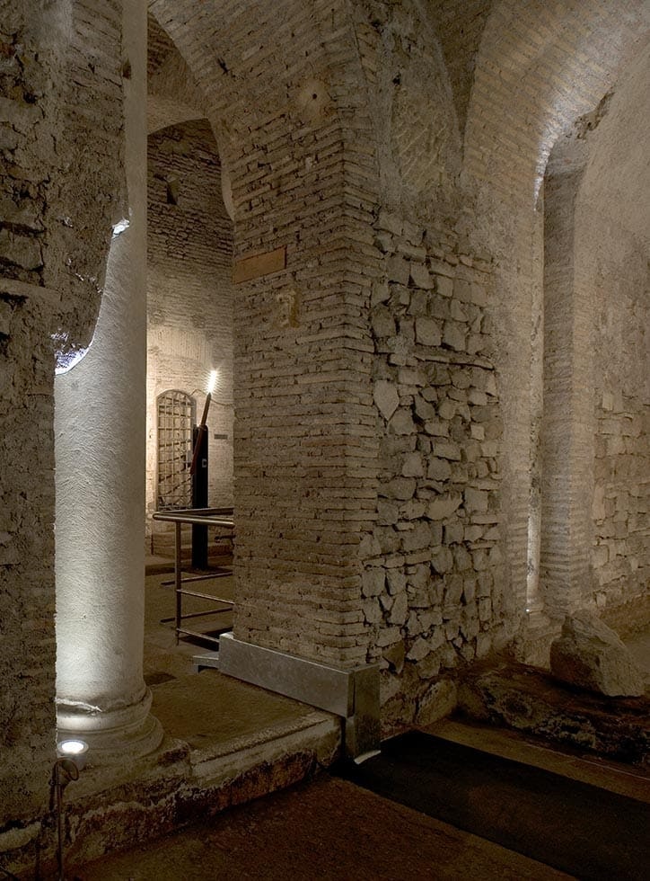 holy-places-basilica-san-clemente-roma-flos-11-724x980