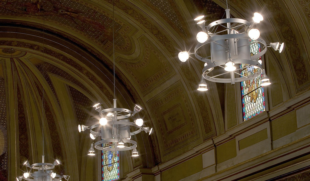 holy-places-chiesa-castelferretti-ancona-flos-03-1440x840-1