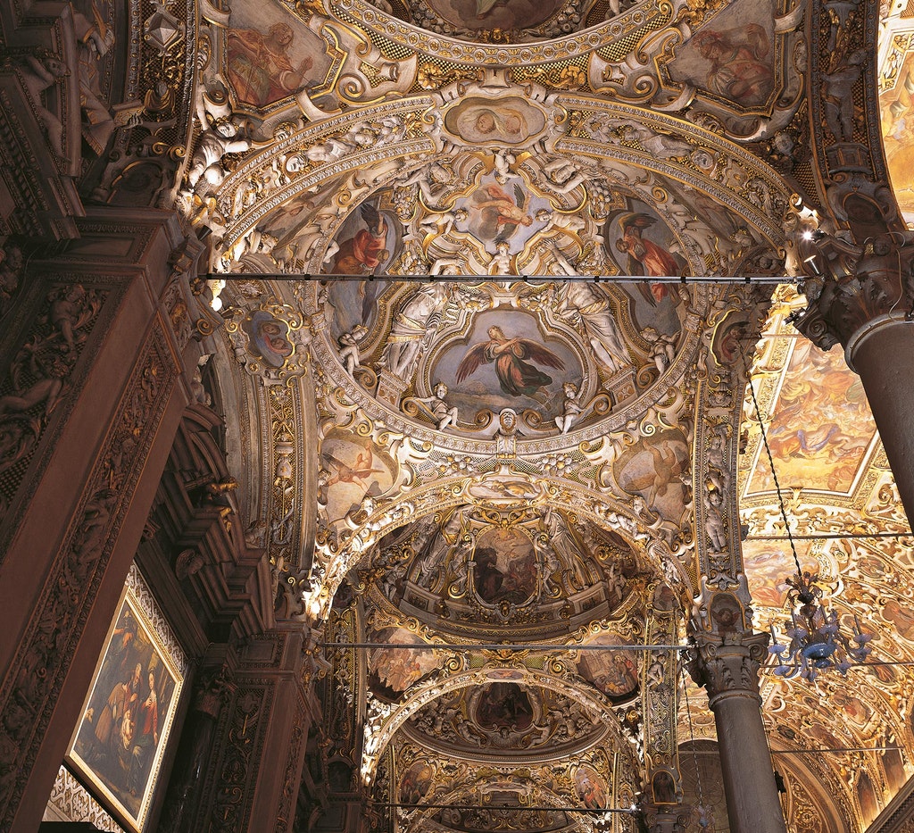 holy-places-chiesa-santa-maria-delle-grazie-brescia-flos-01-1864x1698