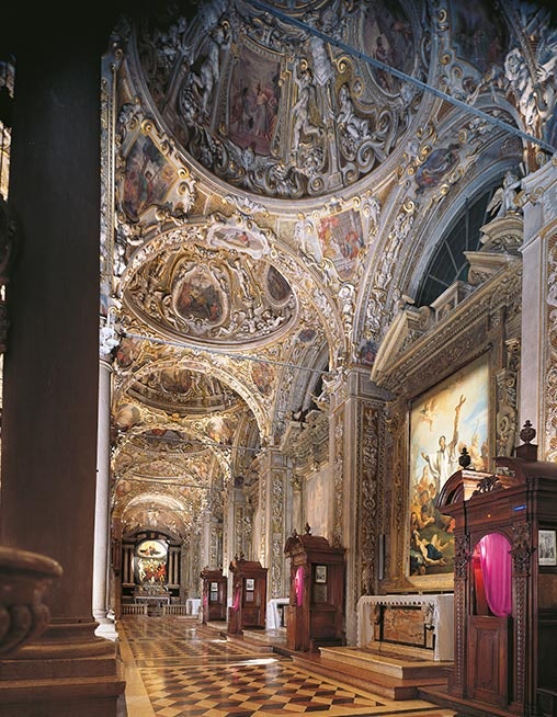 holy-places-chiesa-santa-maria-delle-grazie-brescia-flos-06-508x654