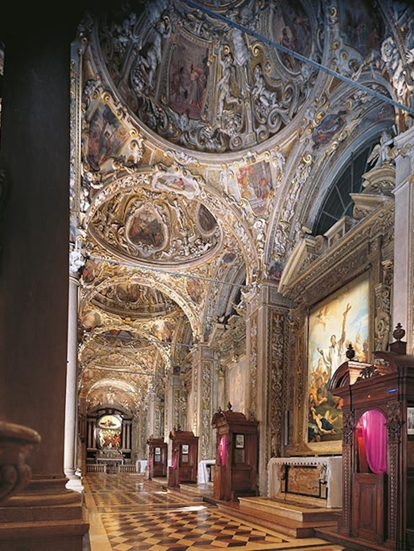 holy-places-chiesa-santa-maria-delle-grazie-brescia-flos-06-508x654