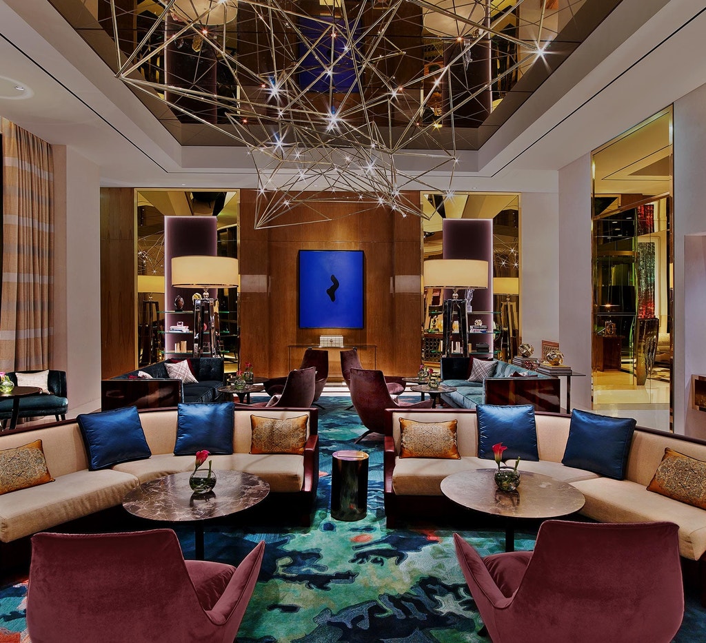 hospitality-four-seasons-dubai-flos-01-1864x1698