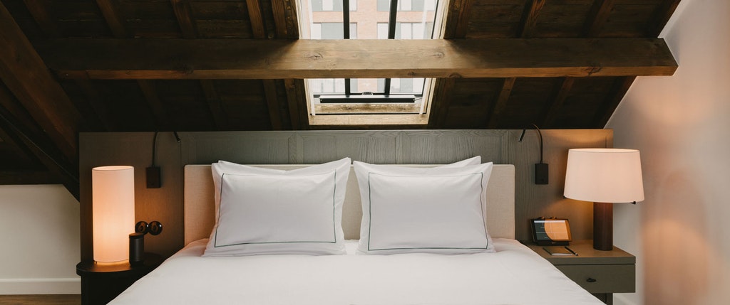 hospitality-hotel-august-antwerp-flos-07b