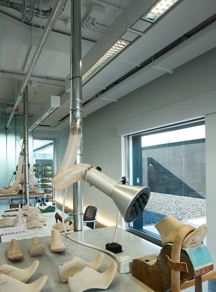 offices-alberto-del-biondi-padova-flos-13-724x980