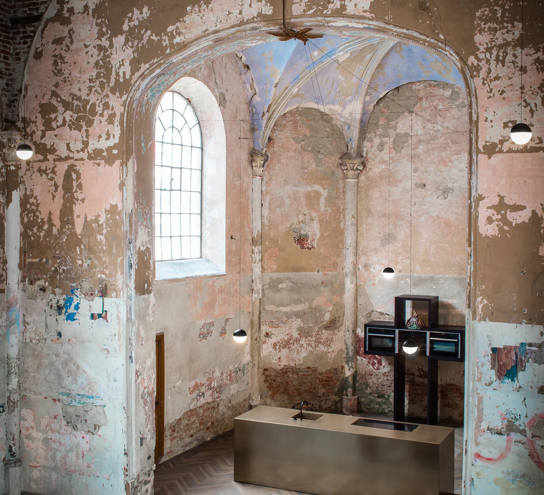 offices-klaarchitectuur-belgium-flos-01-1864x1698