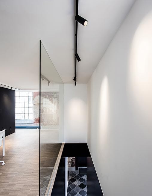 offices-klaarchitectuur-belgium-flos-06-508x654