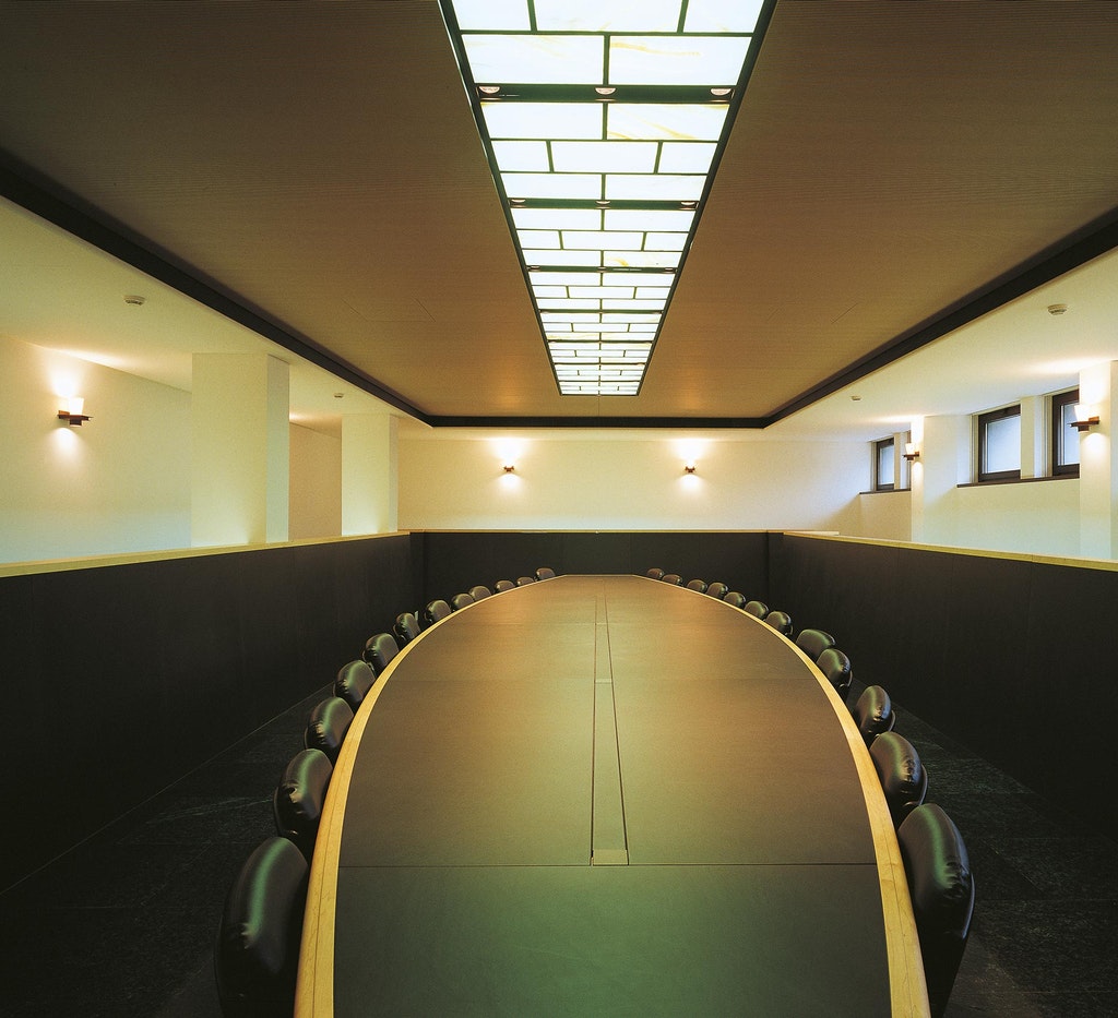 offices-riva-milano-flos-01-1864x1698