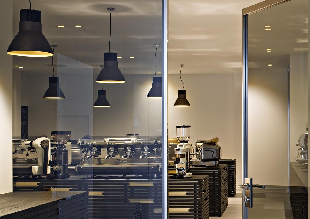 retail-gruppo-cimbali-milano-flos-04-1224X864