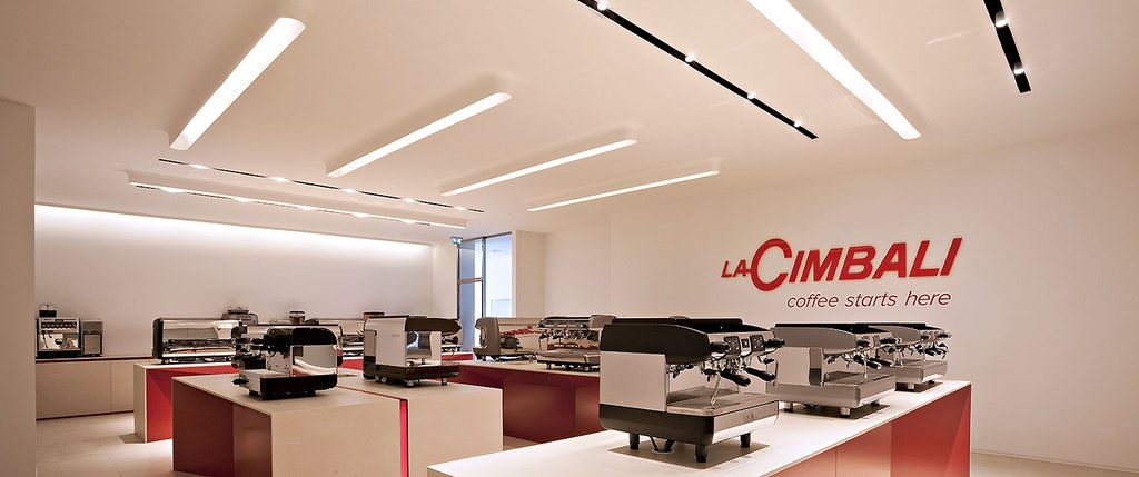 retail-gruppo-cimbali-milano-flos-07-1440x603-1