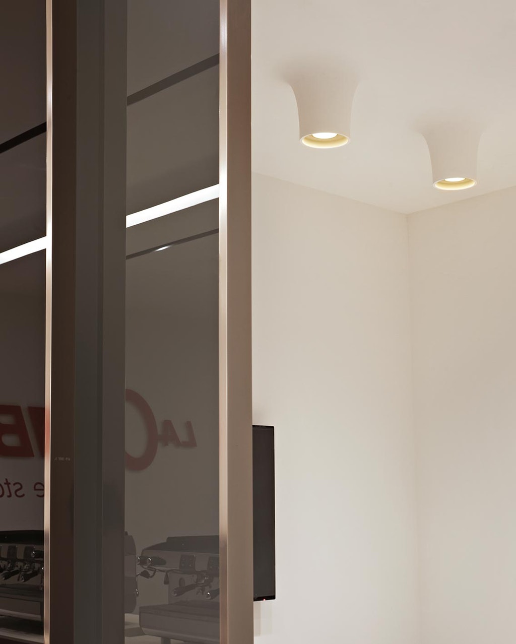 retail-gruppo-cimbali-milano-flos-09-1136x1418