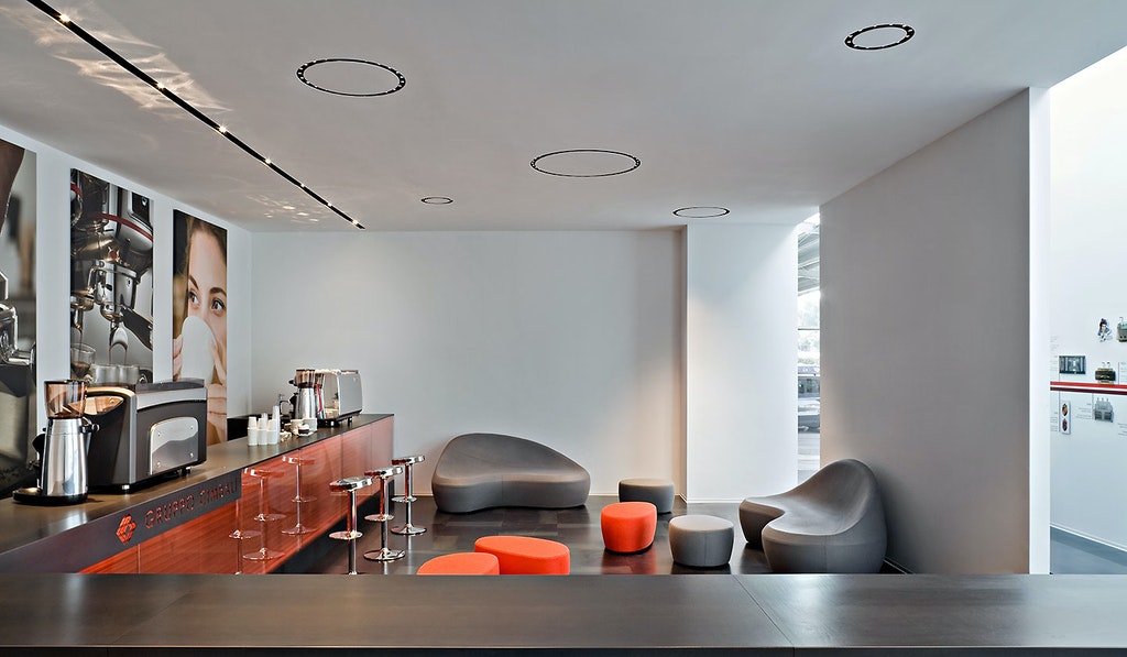 retail-gruppo-cimbali-milano-flos-10-1440x840-1