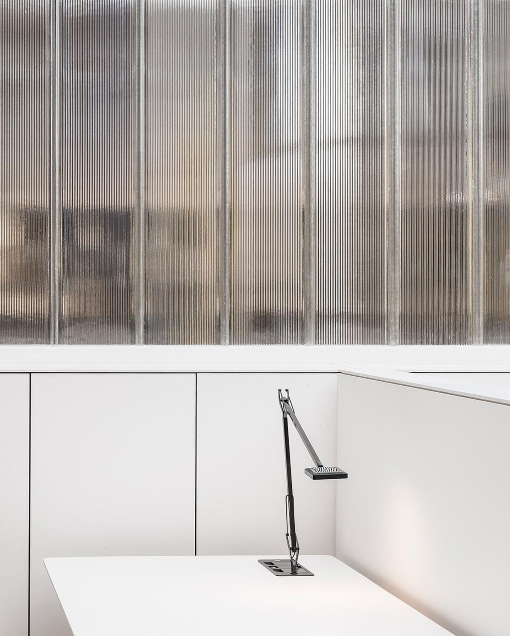 retail-kvadrat-showroom-copenaghen-flos-main-09-1136x1418