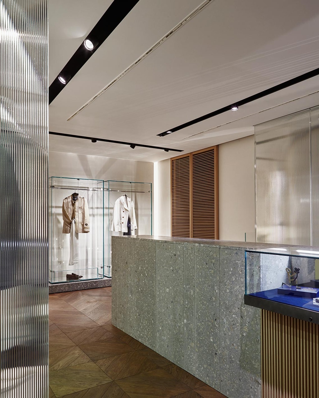 retail-lardini-milano-flos-09-1136x1418