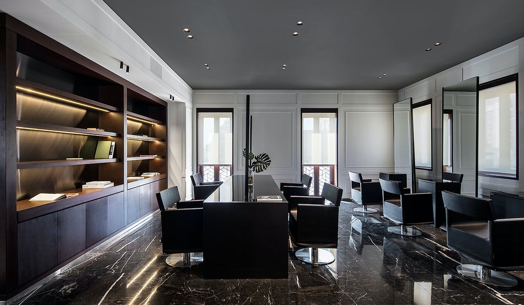 retail-rossano-ferretti-hairspa-dubai-flos-03-1440x840-1