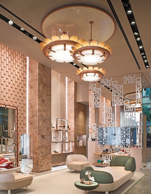 retail-sergio-rossi-flos-06