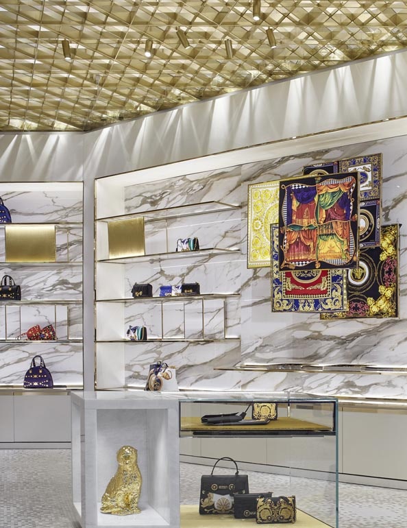 retail-versace-shops-flos-02.jpg